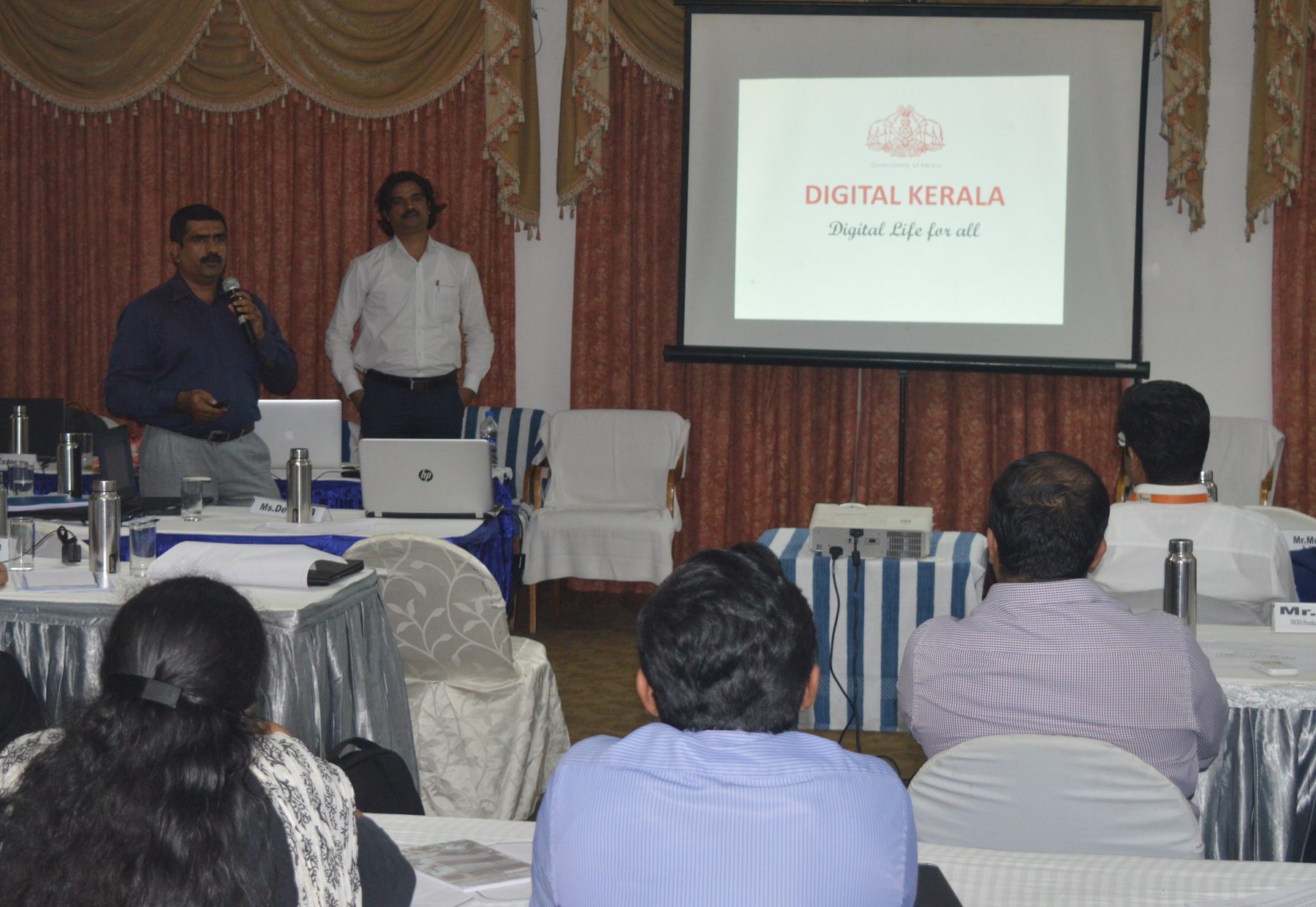 Professional development training session for institutes and enterprise teams